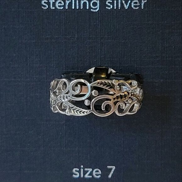 Silver Treasures Sterling Silver Detailed Filigree Ring Size 7 - Picture 2 of 4